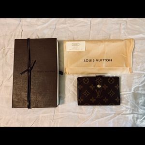 Louis Vuitton Viennois wallet